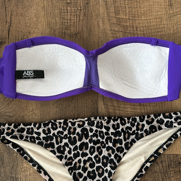 Size Small bikini top and bottoms Xhilaration leopard bottoms & ABS purple top - Picture 9 of 10